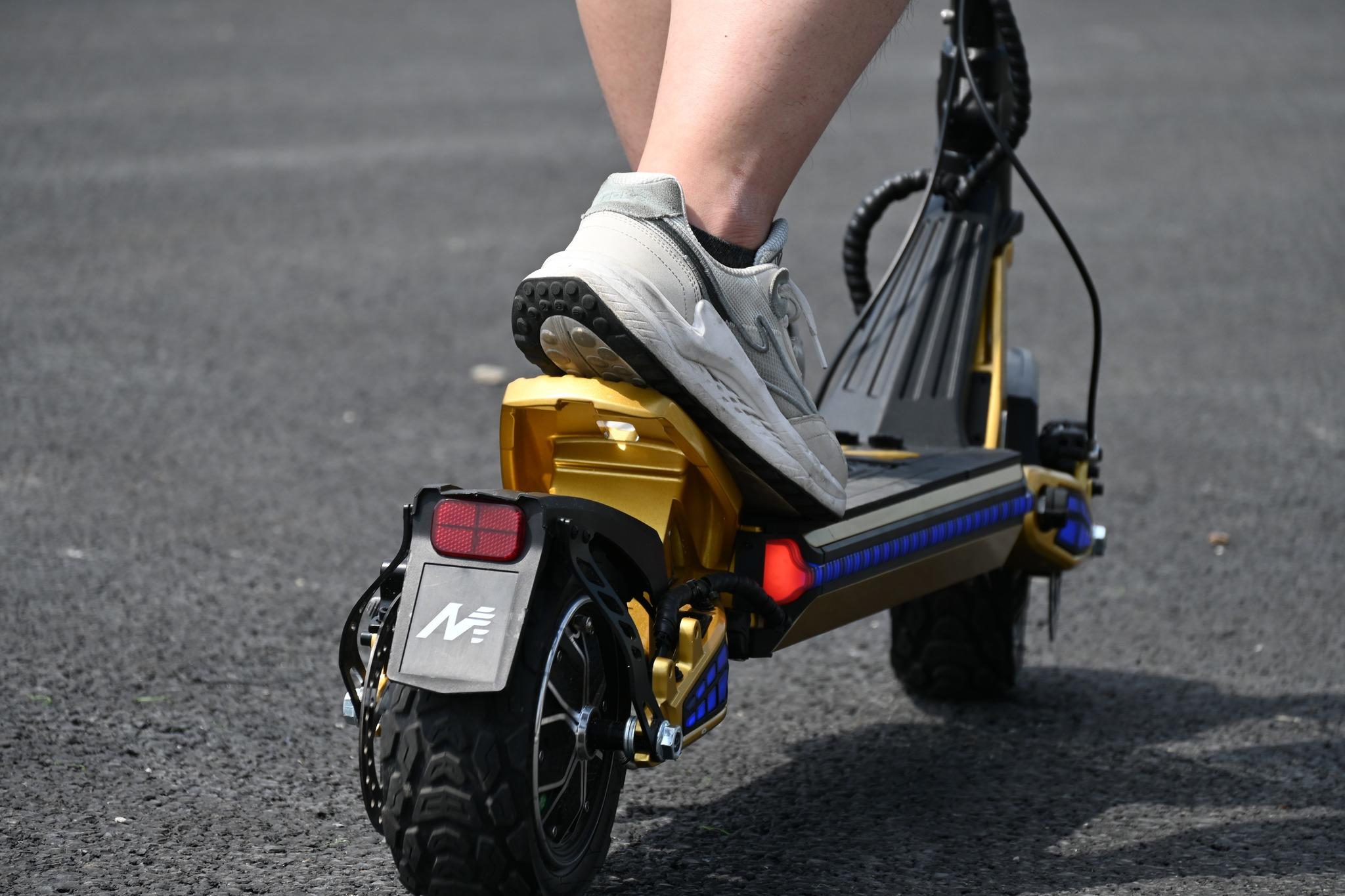 MUKUTA 9 PLUS ELECTRIC SCOOTER